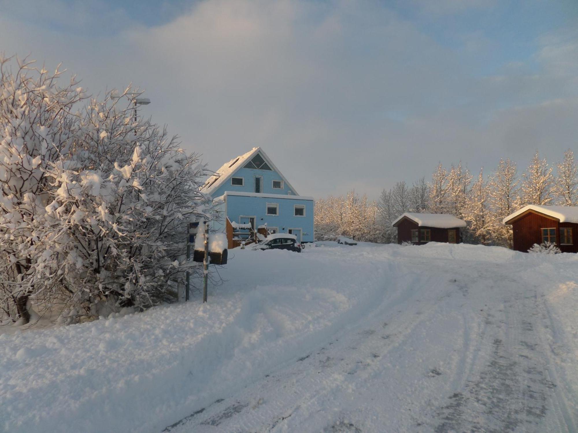 Guesthouse Petursborg Akureyri Exterior photo