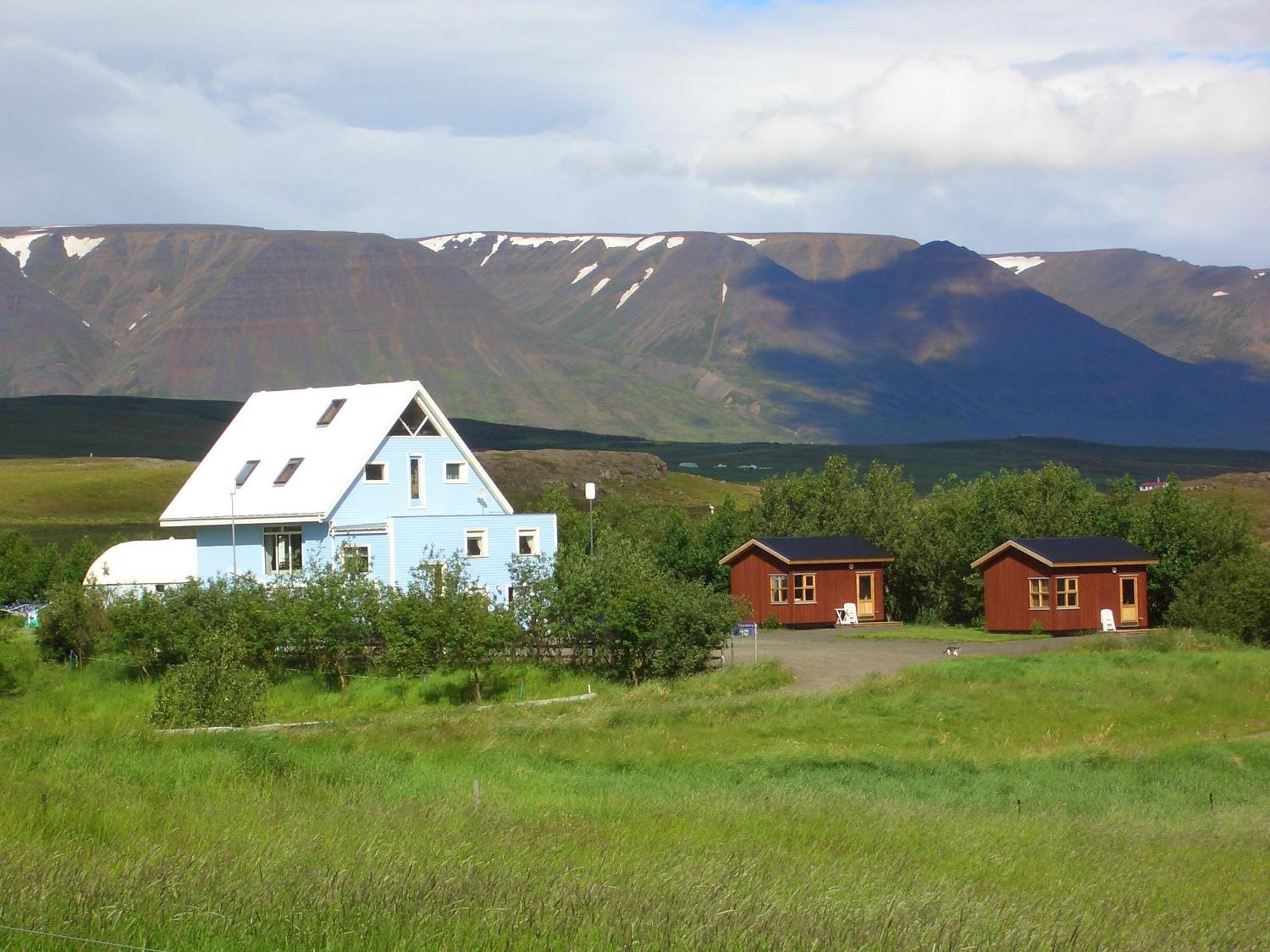 Guesthouse Petursborg Akureyri Exterior photo