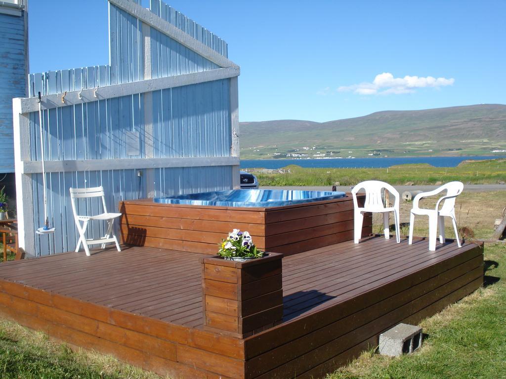 Guesthouse Petursborg Akureyri Exterior photo