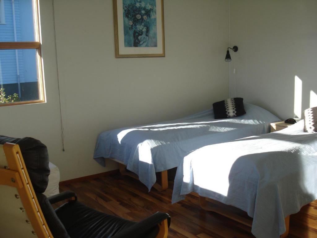 Guesthouse Petursborg Akureyri Room photo